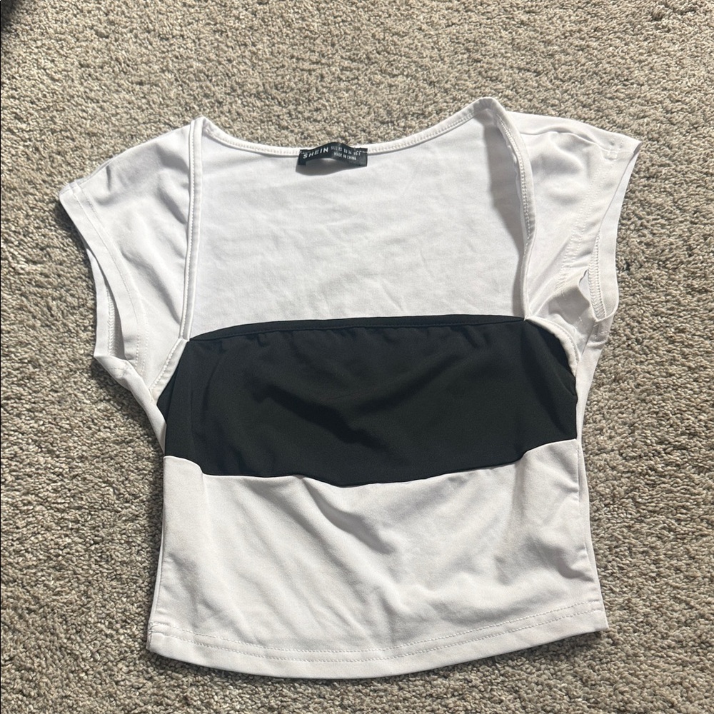 SHEIN Black and White Colorblock Short Sleeve Tee